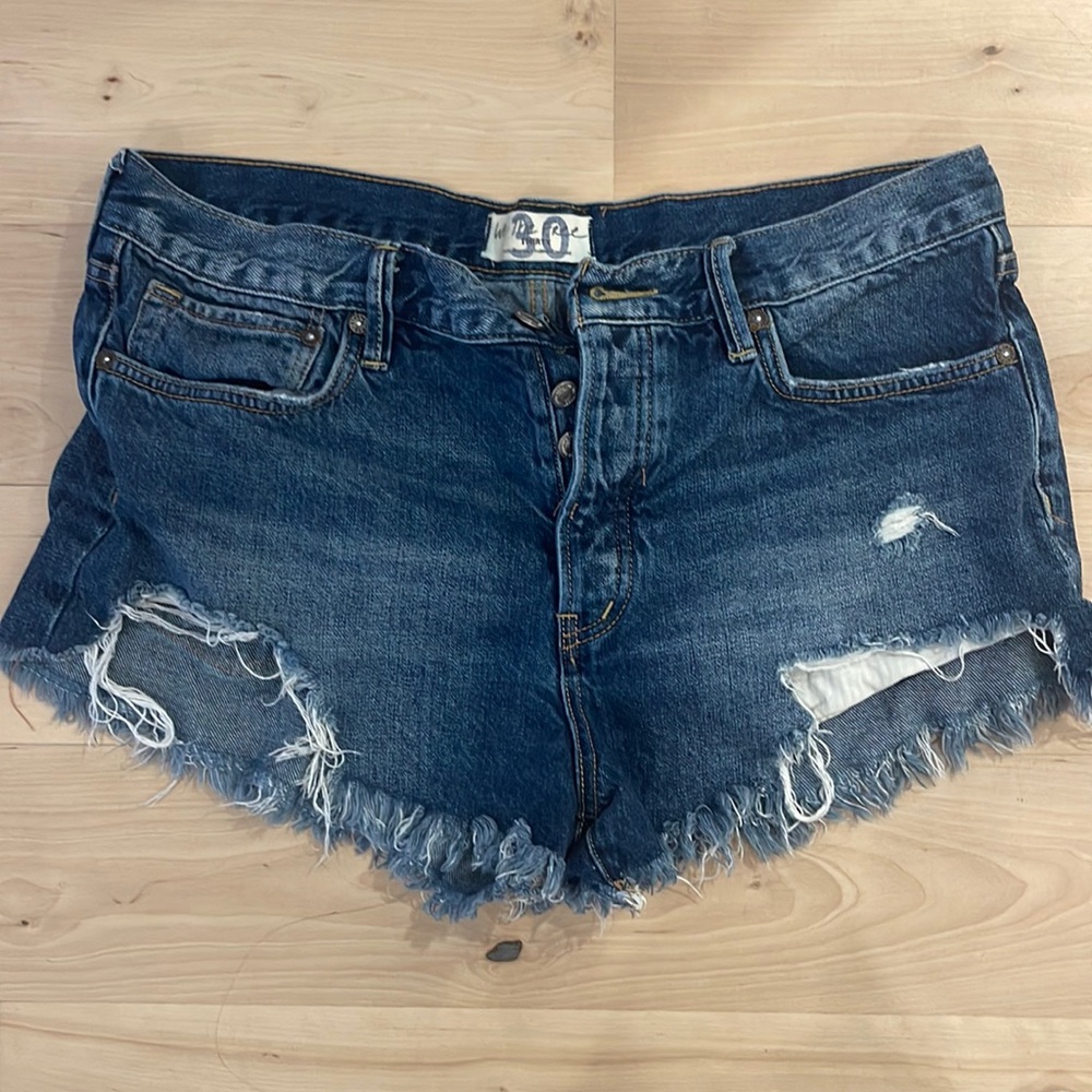 Free People Cutoff Denim Shorts - Size 30